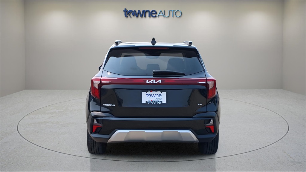 2024 Kia Seltos EX photo 3