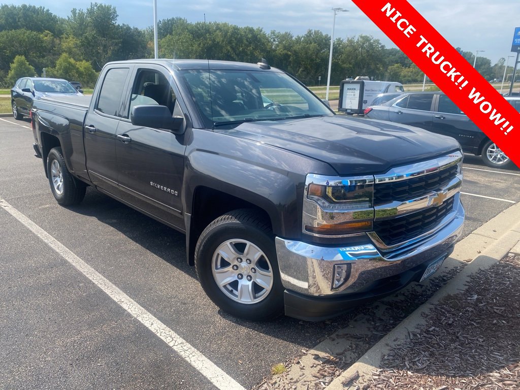 2016 Chevrolet Silverado 1500 LT photo 2