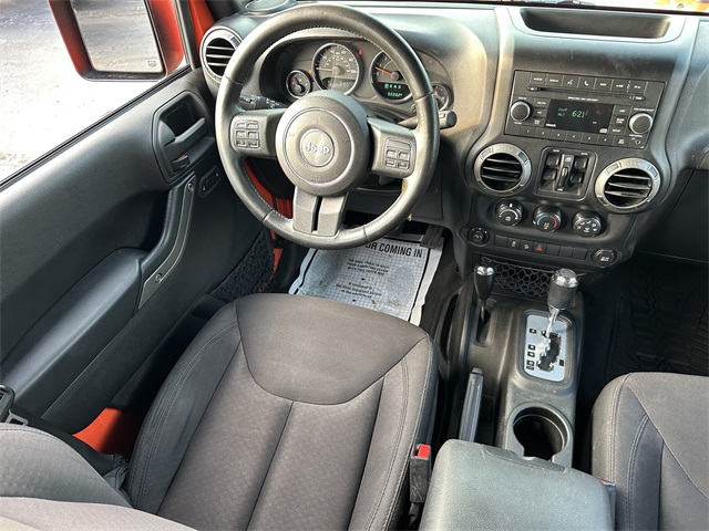 2015 Jeep Wrangler Unlimited Sport photo 14