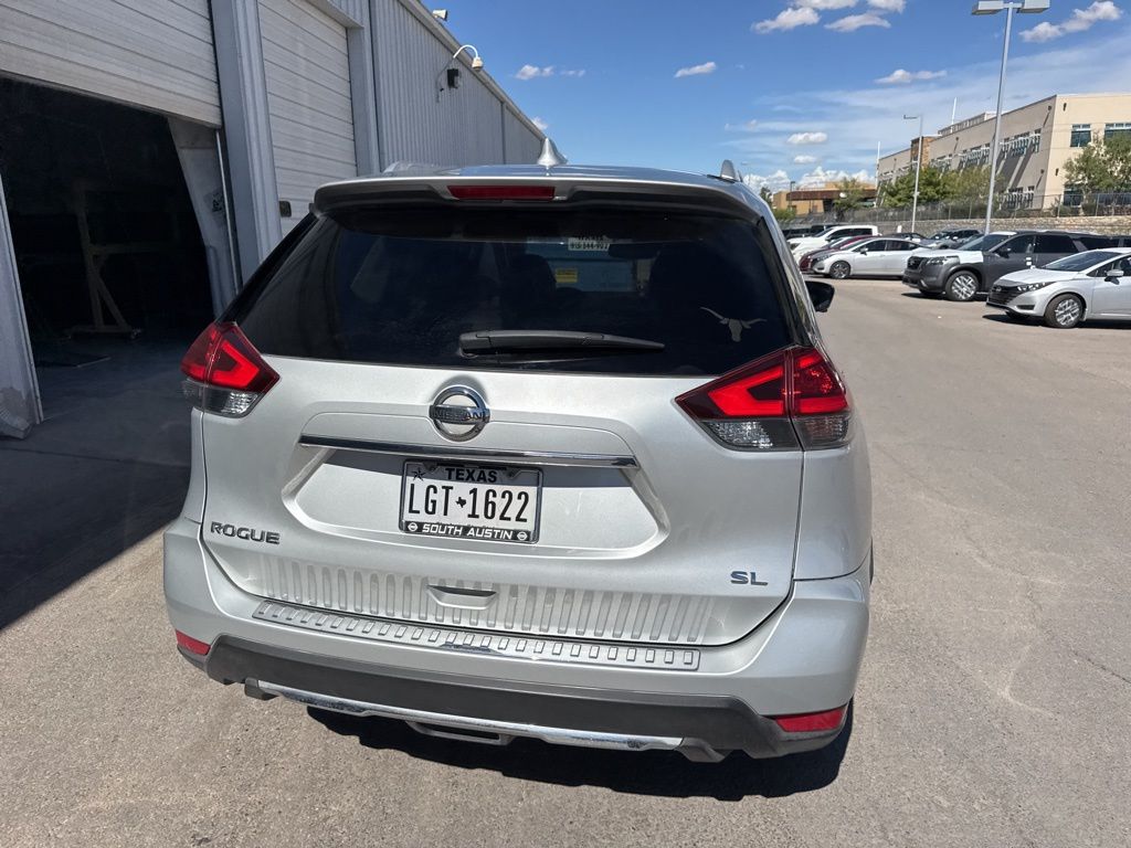 2018 Nissan Rogue SL photo 5