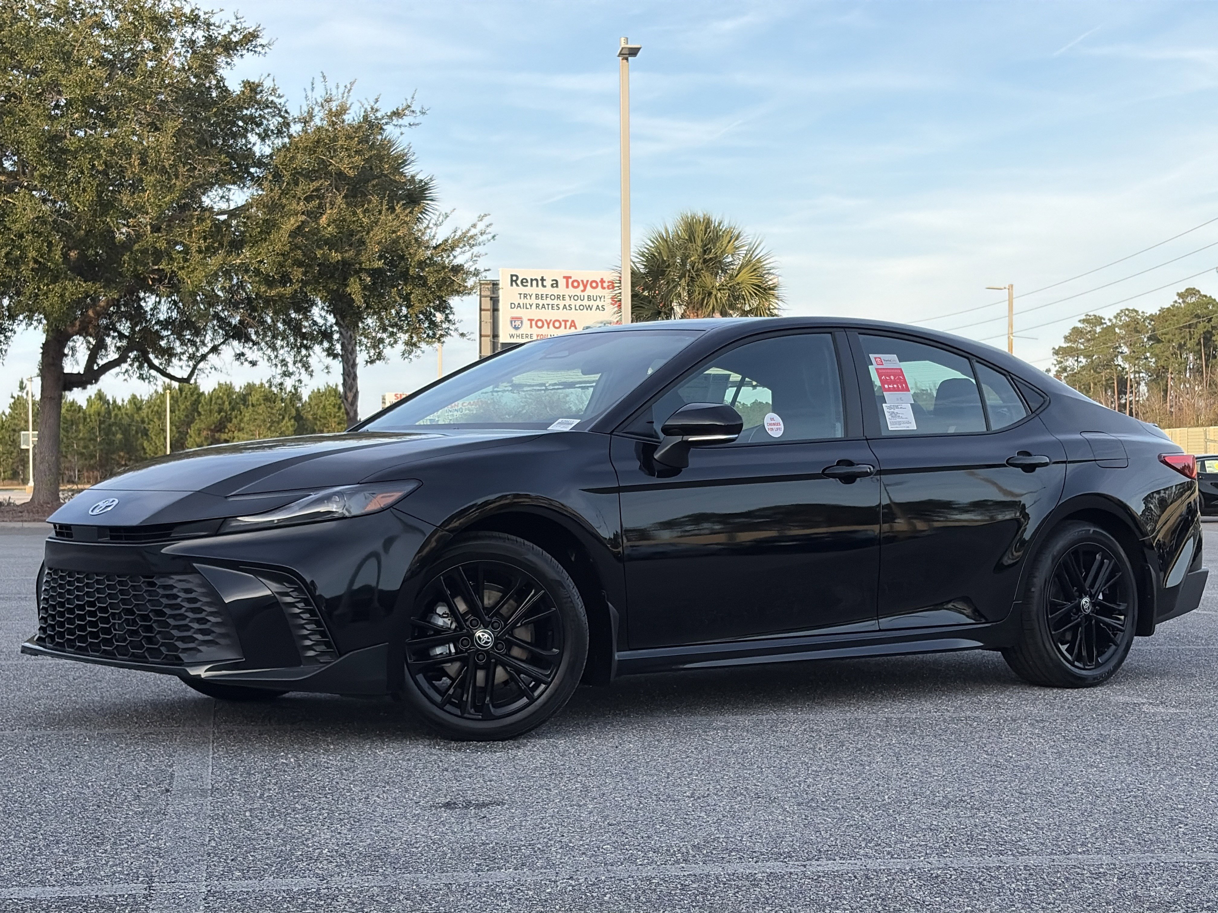 2026 Toyota Camry SE's photo