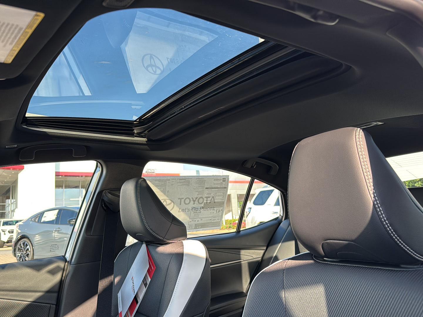 2025 Toyota Camry SE photo 26