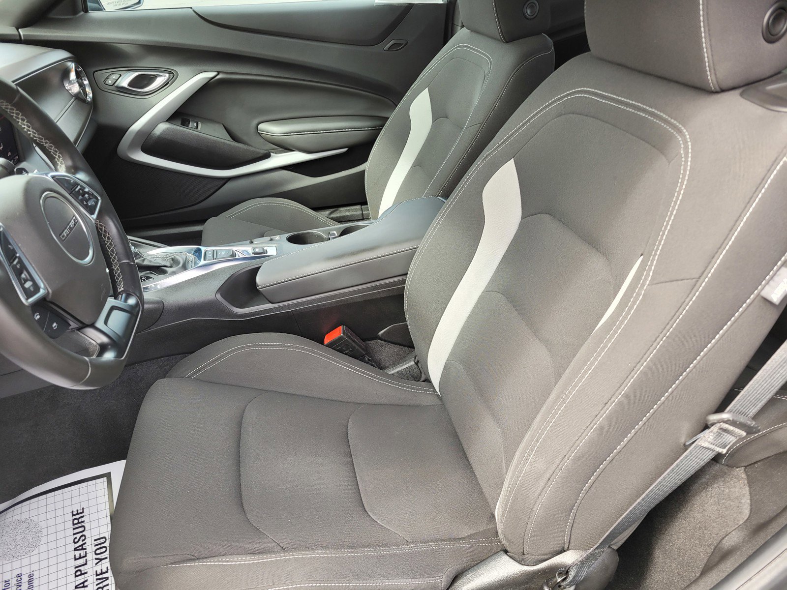 2021 Chevrolet Camaro LT1 photo 13