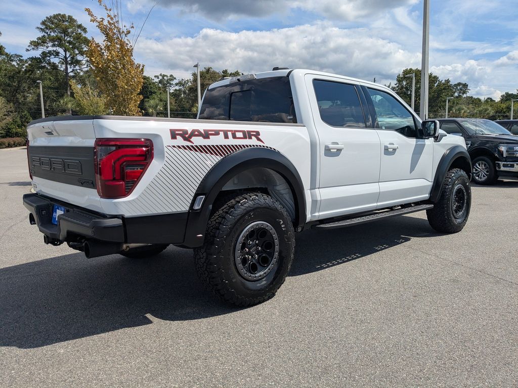 2025 Ford F-150 Raptor photo 3