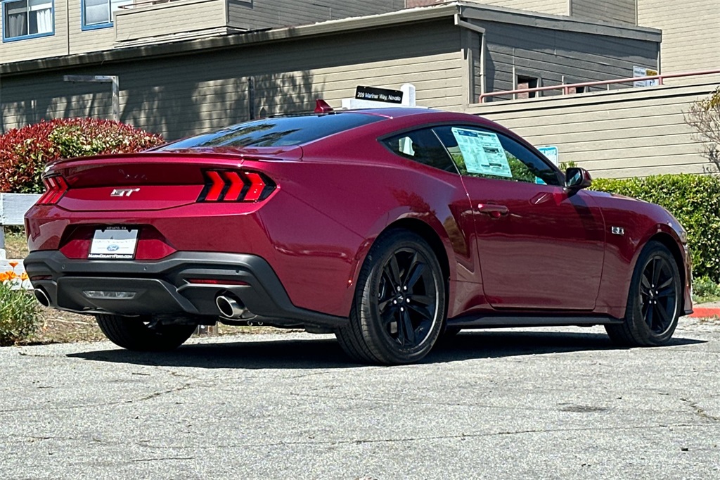 2025 Ford Mustang GT photo 4