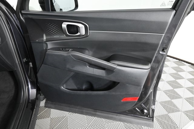 2026 Kia Sorento S photo 8