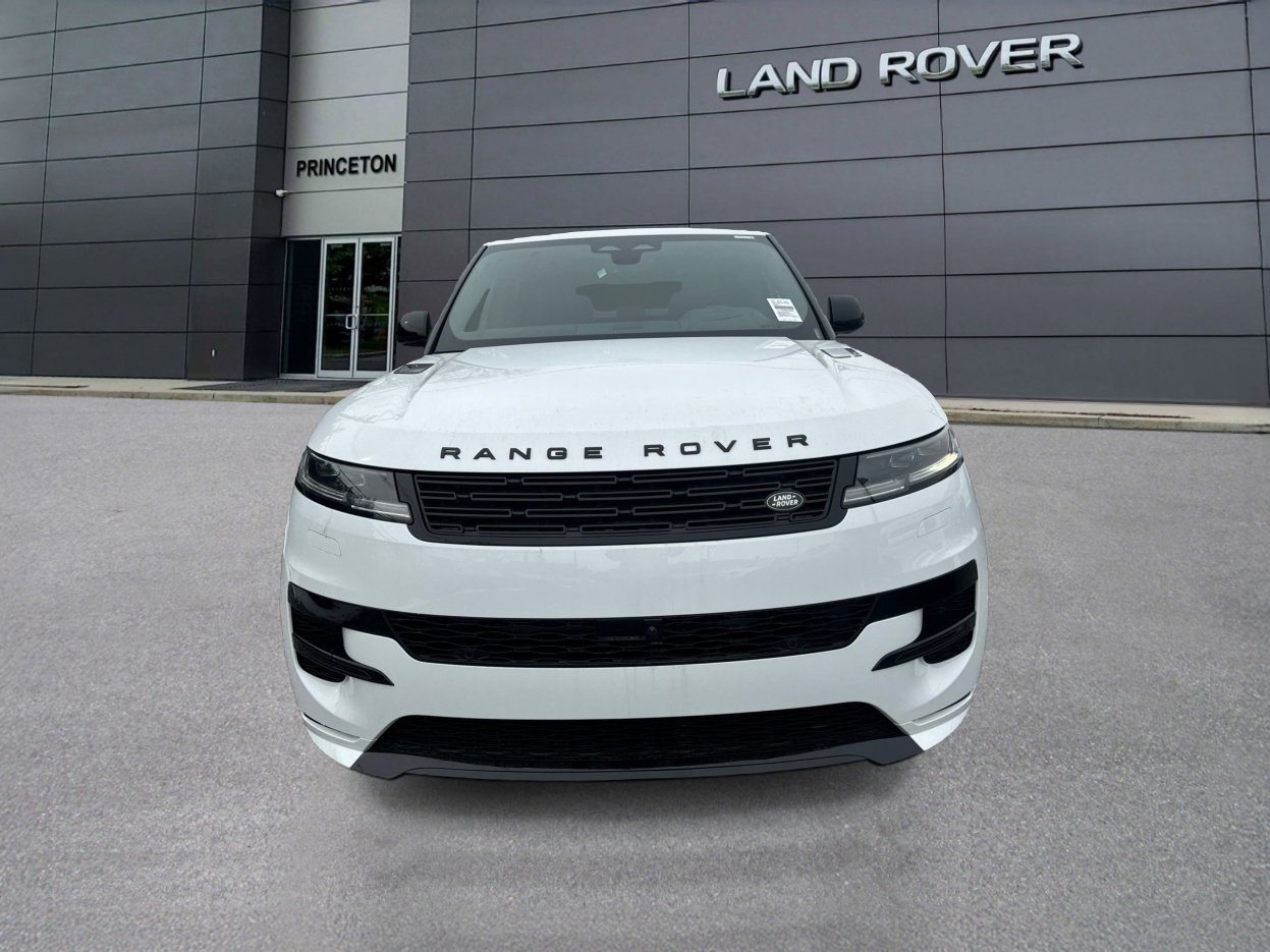 2025 Land Rover Range Rover Sport SE photo 2