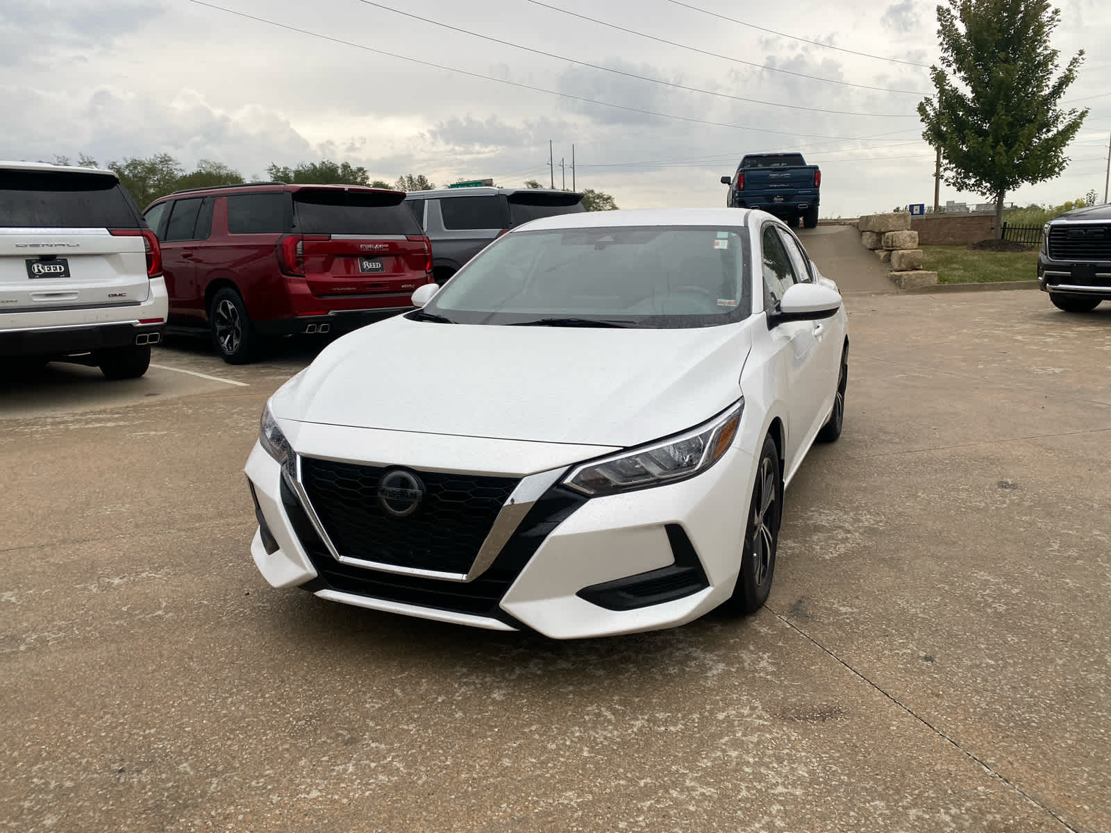 2023 Nissan Sentra SV photo 2