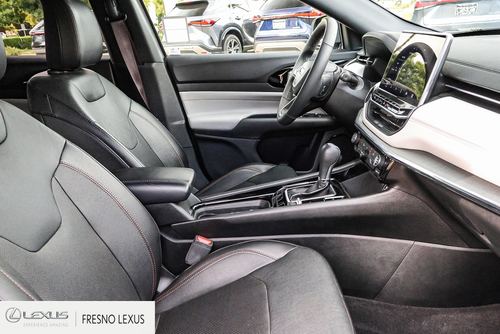 2023 Jeep Compass Limited photo 9