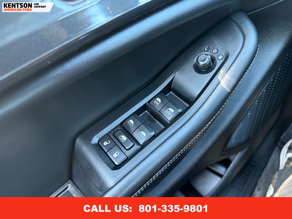 2023 Jeep Grand Cherokee Laredo Altitude photo 20