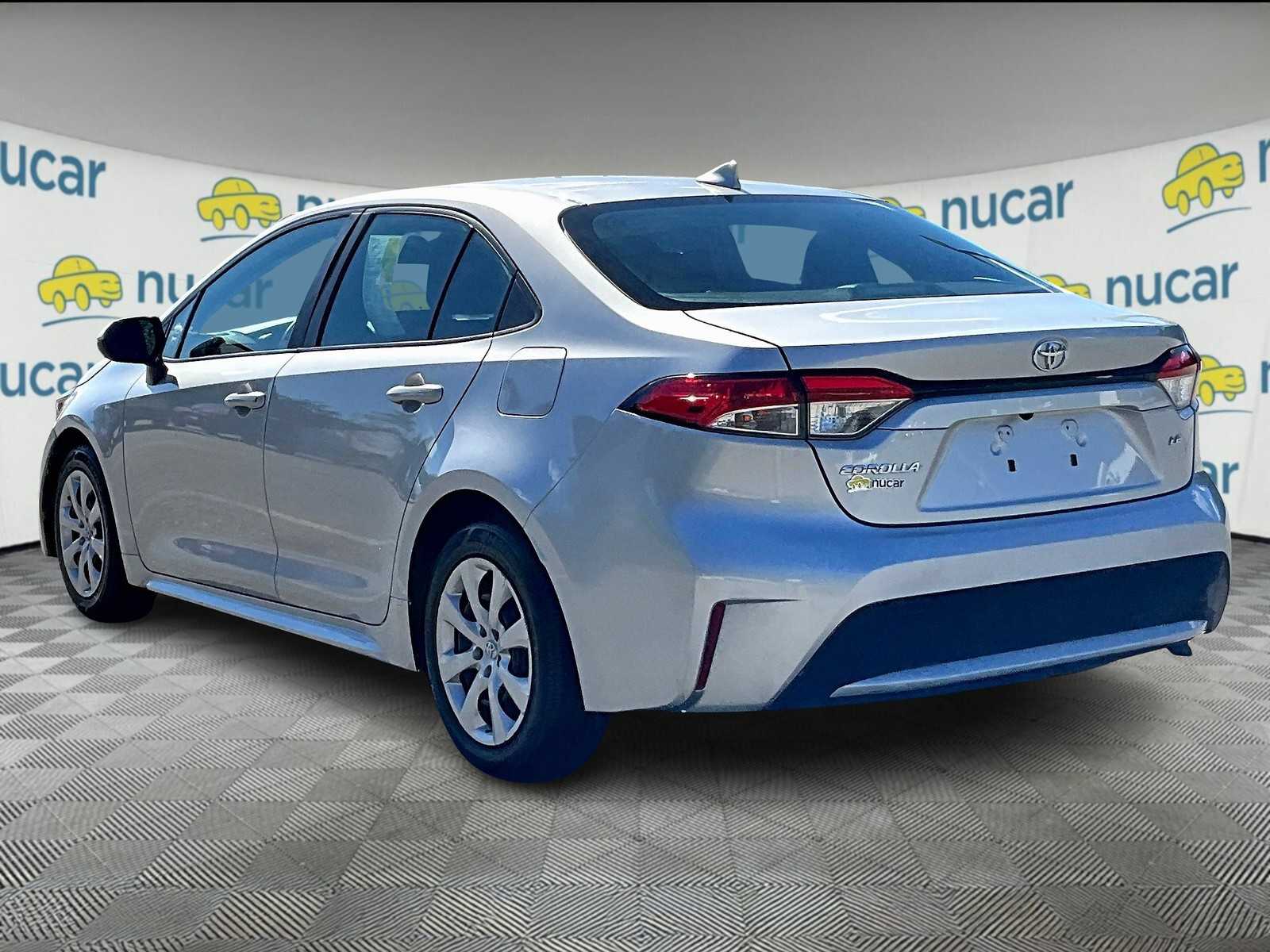 2021 Toyota Corolla LE photo 4