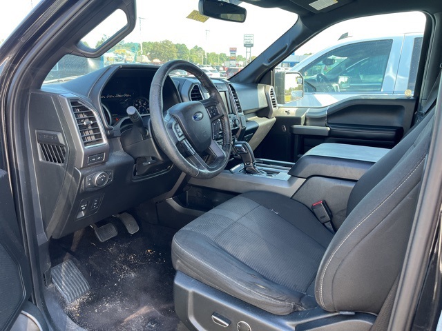 2015 Ford F-150 XLT photo 3