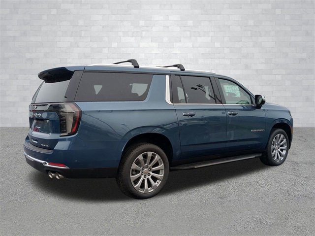 2026 Chevrolet Suburban Premier photo 4