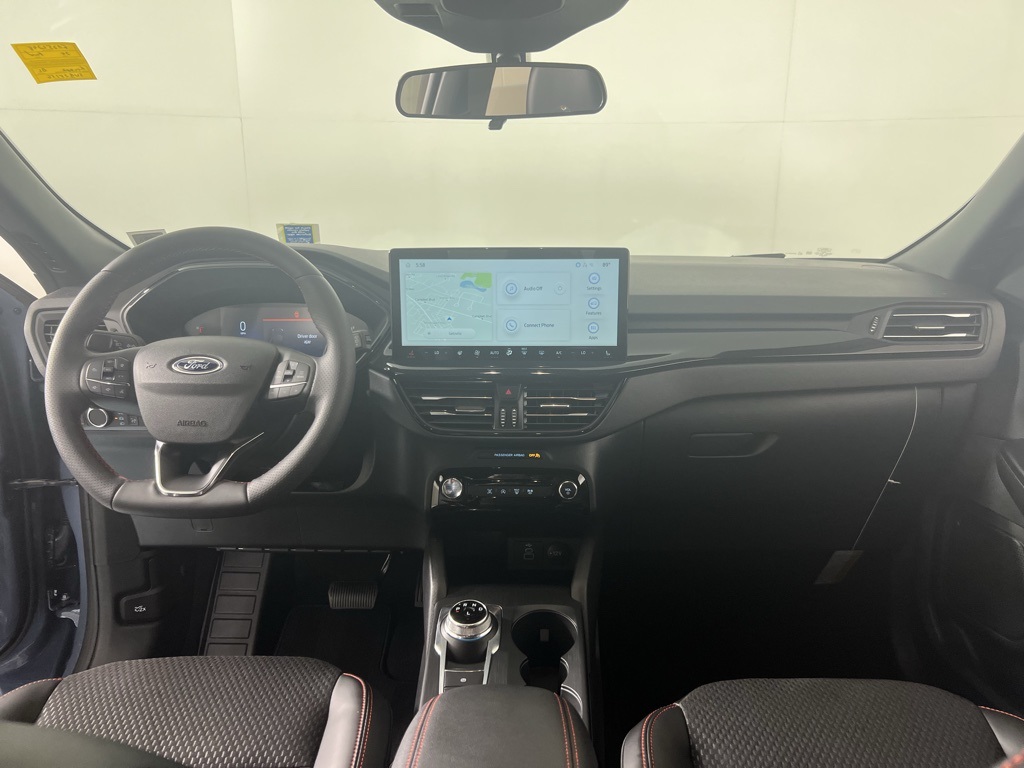 2025 Ford Escape ST-Line photo 3