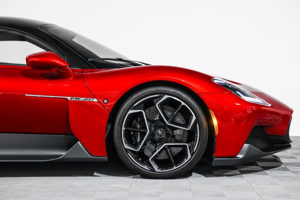 2022 Maserati MC20 Base photo 3