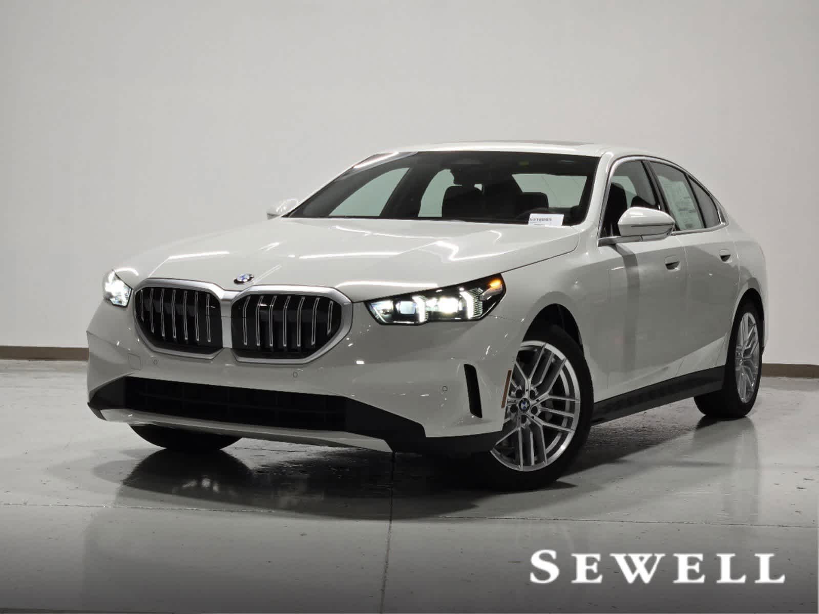 2025 BMW 5 Series 530i