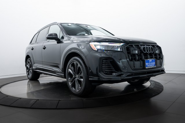 2025 Audi Q7 Premium Plus