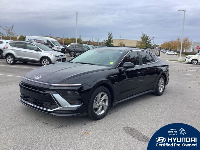 2025 Hyundai Sonata SE's photo