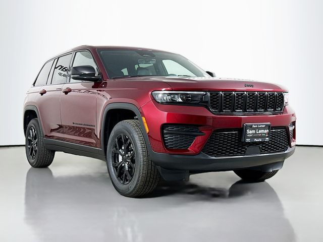2025 Jeep Grand Cherokee Altitude's photo