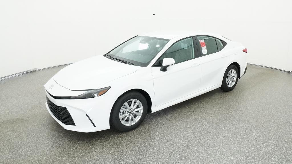 2026 Toyota Camry LE's photo