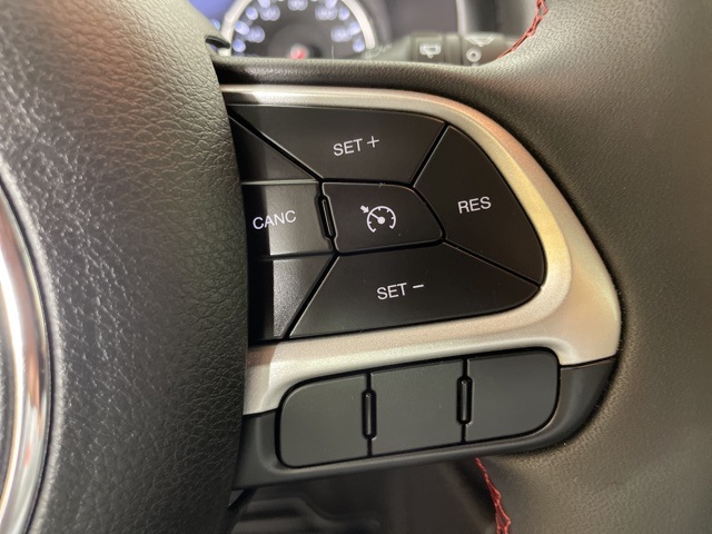 2023 Jeep Renegade Trailhawk photo 24