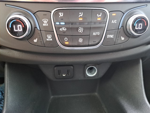 2021 Chevrolet Traverse Leather photo 20