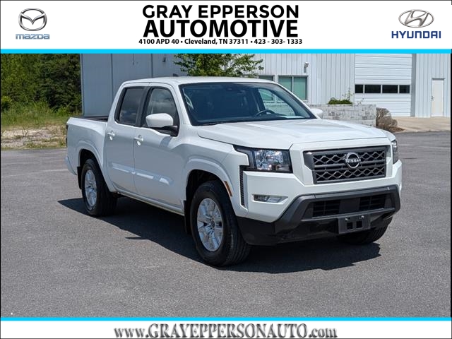 2023 Nissan Frontier SV's photo