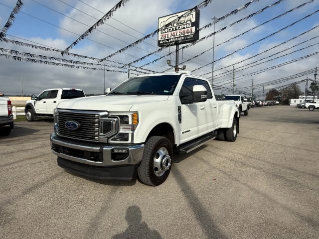 2022 Ford F-350 Super Duty Lariat's photo