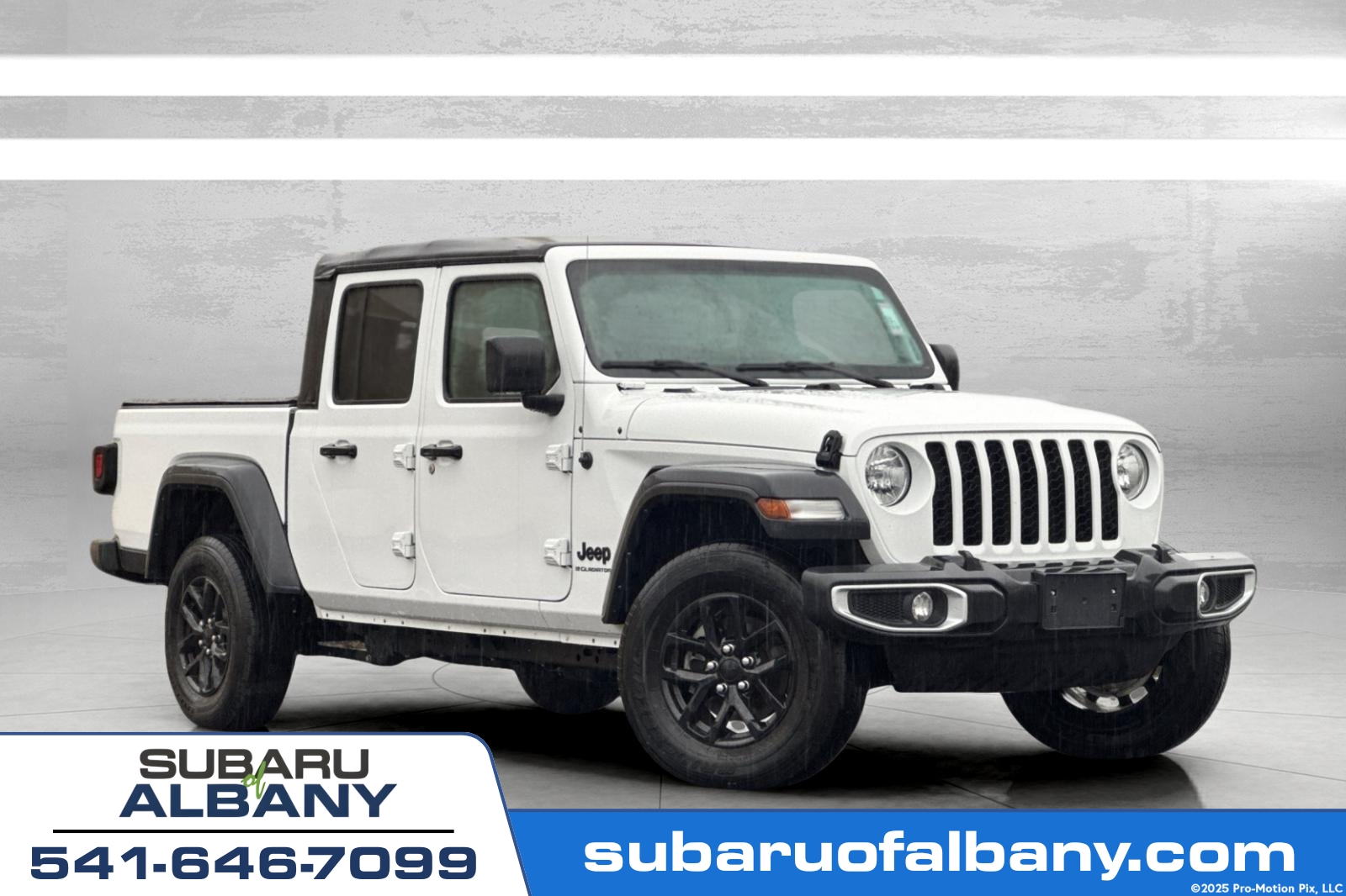 2023 Jeep Gladiator Sport S's photo