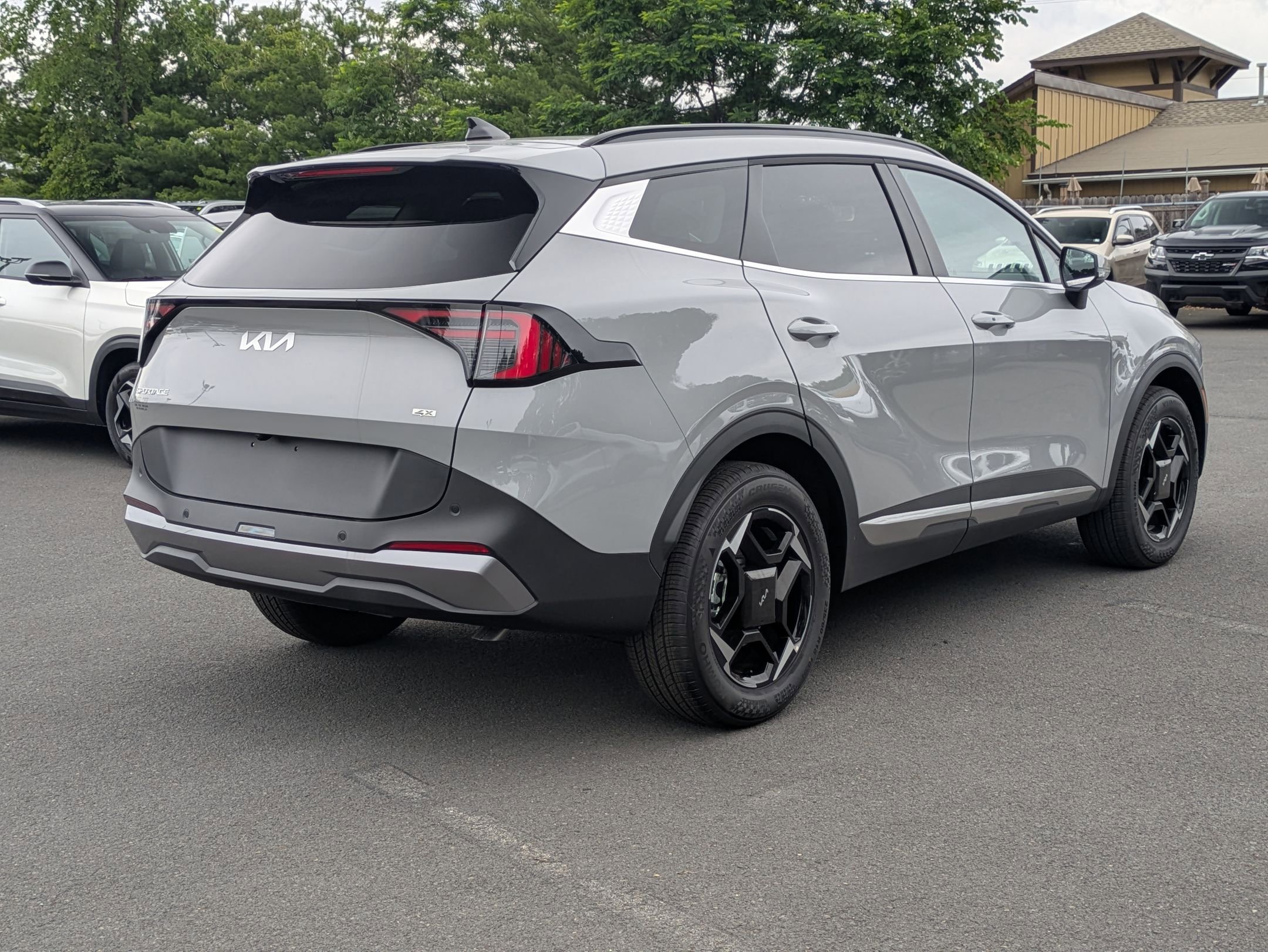 2026 Kia Sportage EX photo 4