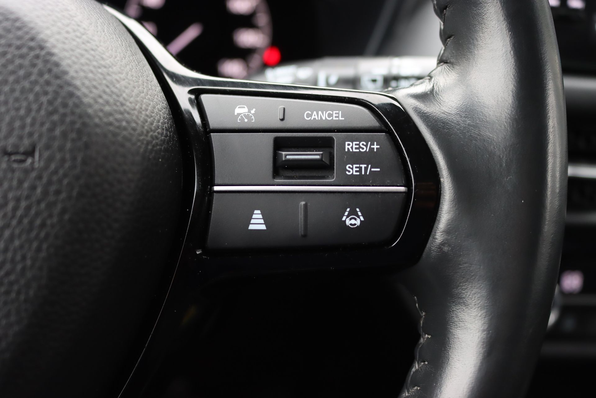 2023 Honda HR-V EX-L photo 7