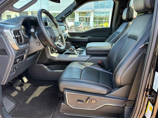 2024 Ford F-150 Lariat photo 10