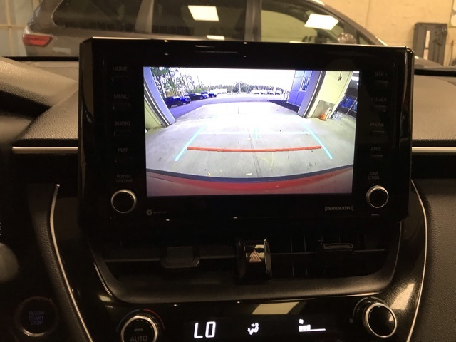 2022 Toyota Corolla Cross LE photo 19