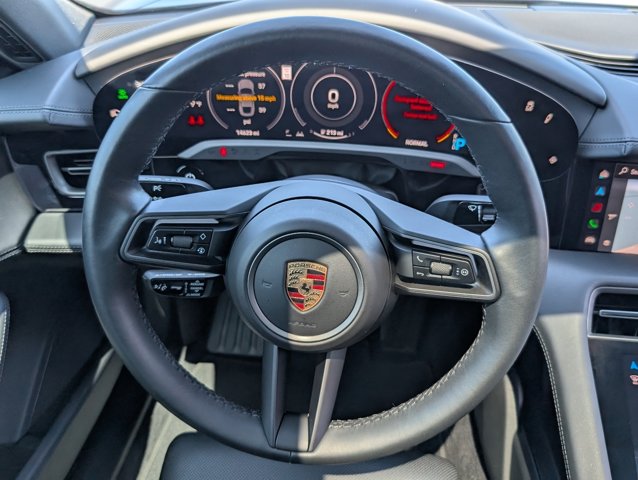 2023 Porsche Taycan photo 21