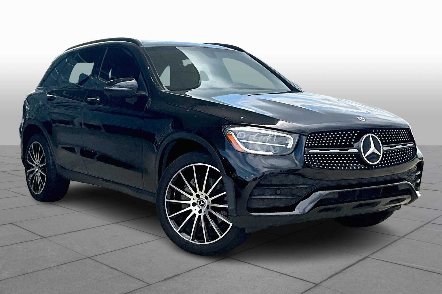 2021 Mercedes Benz GLC 300 photo 2