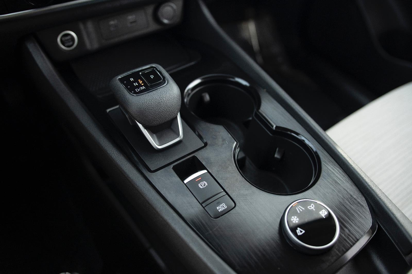 2021 Nissan Rogue SV photo 9