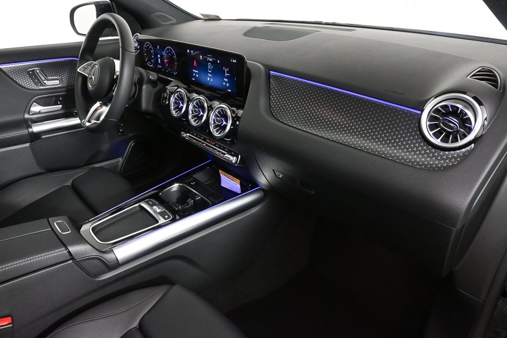 2025 Mercedes Benz GLA 250 photo 18