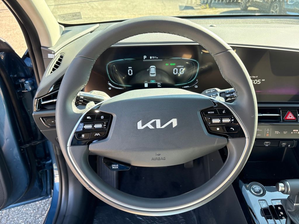 2025 Kia Niro EX photo 14