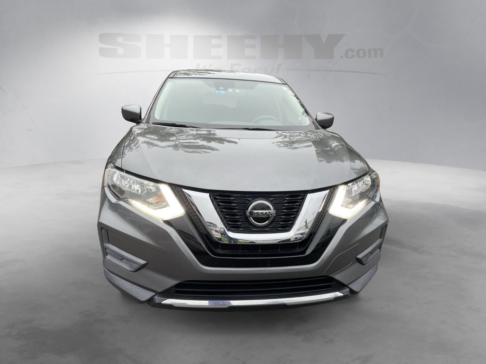 2020 Nissan Rogue S photo 2