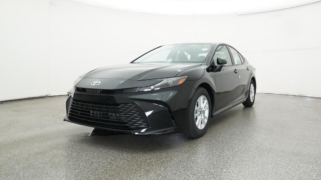 2026 Toyota Camry LE photo 4