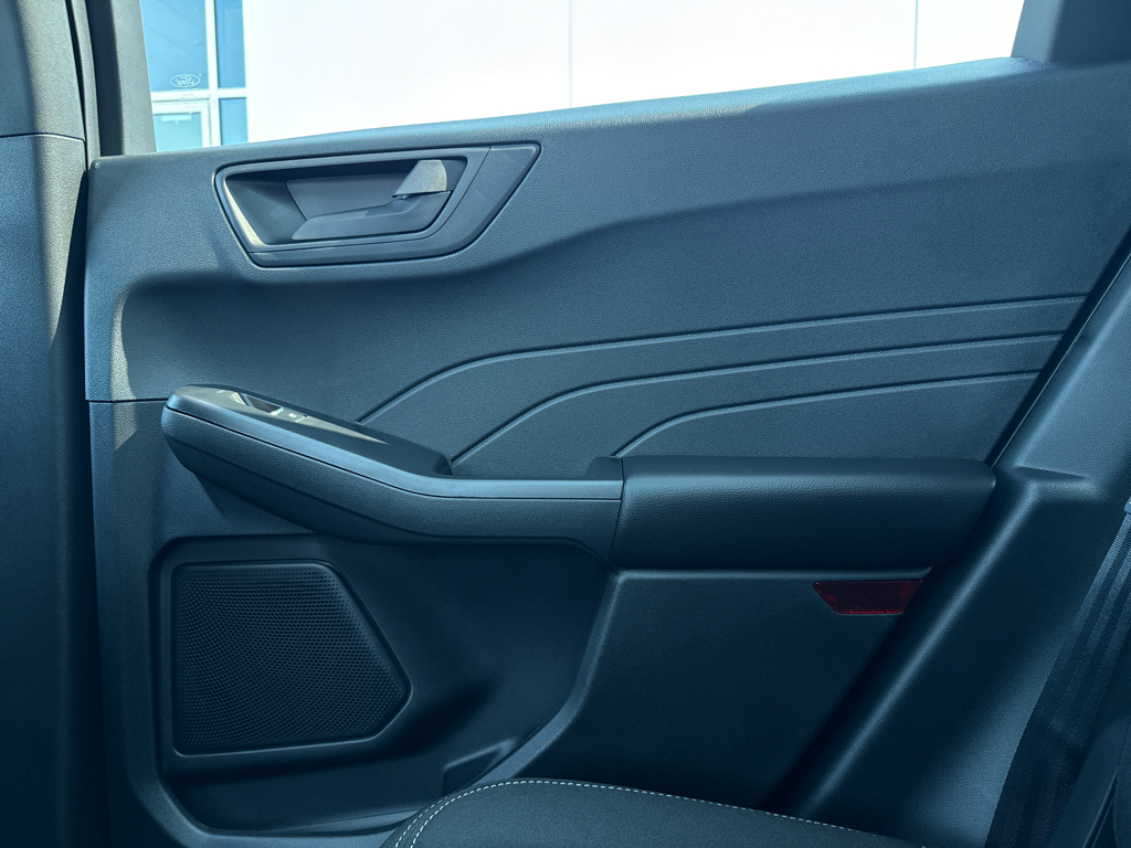 2025 Ford Escape Active photo 27