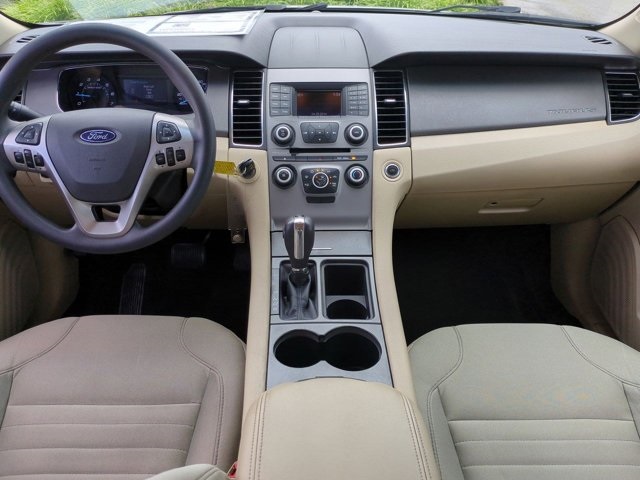 2018 Ford Taurus SE photo 11