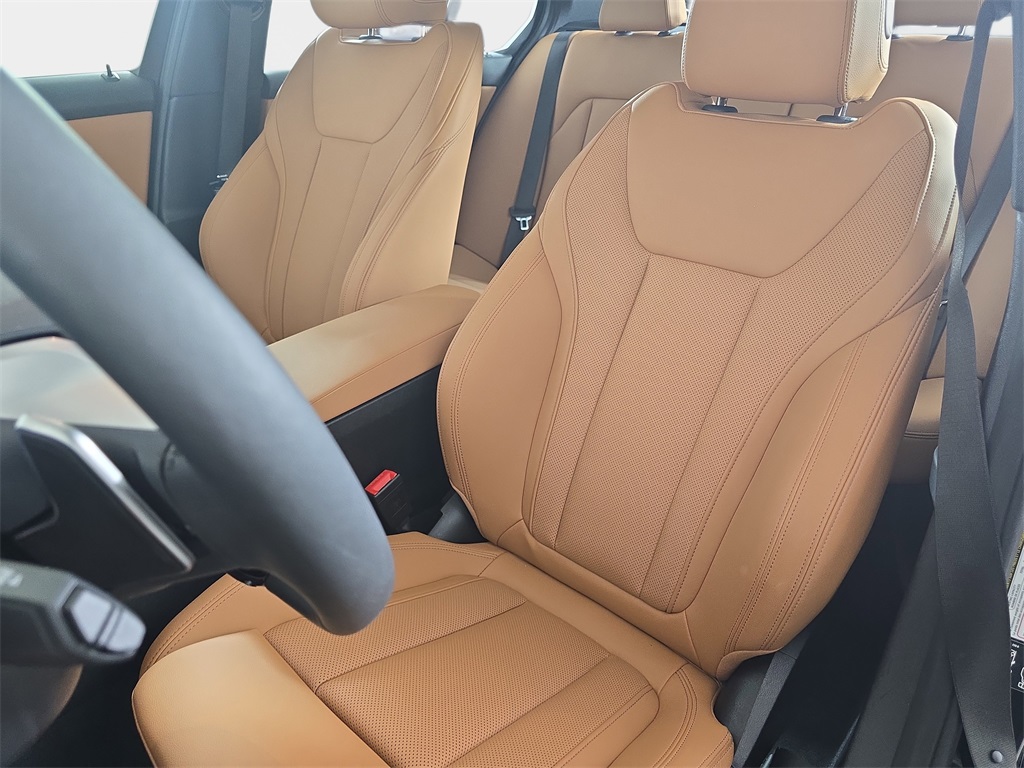 2025 Bmw 330i xDrive Sedan photo 14