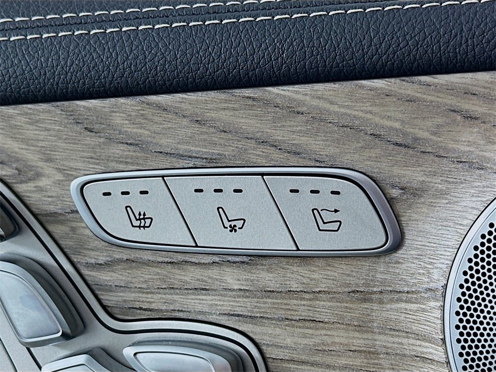2021 Mercedes Benz E 450 photo 19