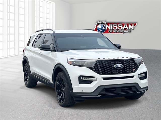 2023 Ford Explorer ST's photo