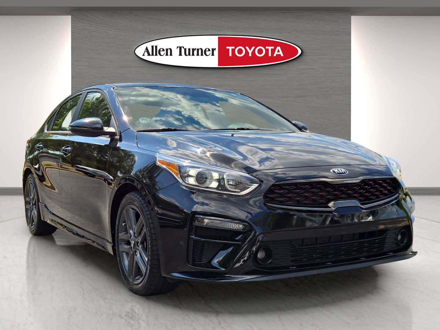 2021 Kia Forte GT-Line photo 2