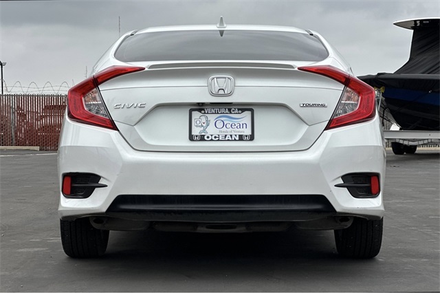 2017 Honda Civic Touring photo 2