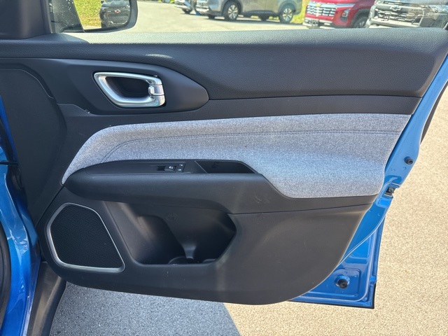 2022 Jeep Compass Latitude photo 13
