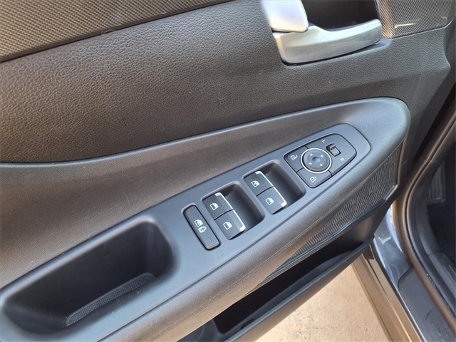 2023 Hyundai Santa Fe SE photo 6