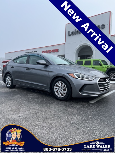 2018 Hyundai Elantra SE's photo